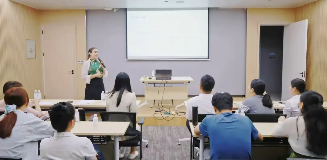 迎接封關(guān)新時(shí)代，提升英語(yǔ)硬實(shí)力——三亞環(huán)農